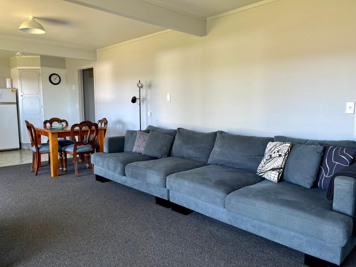 Gilmour Getaway Apartment Raglan Exterior photo